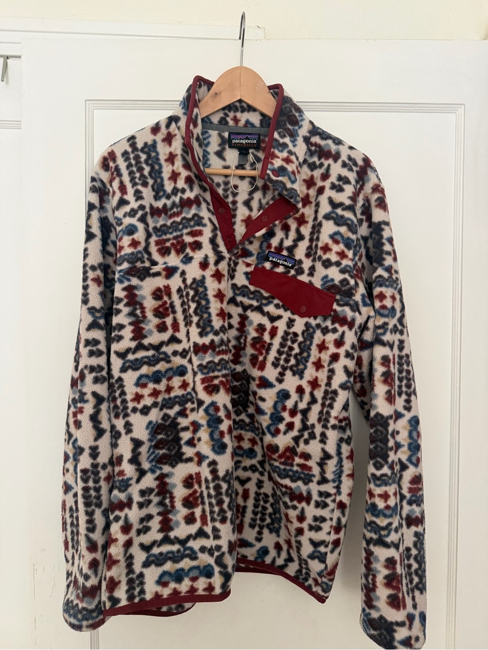 Patagonia Retro-Style Fleece Pullover Jacket in Cream/Multi - Picture 4 of 4